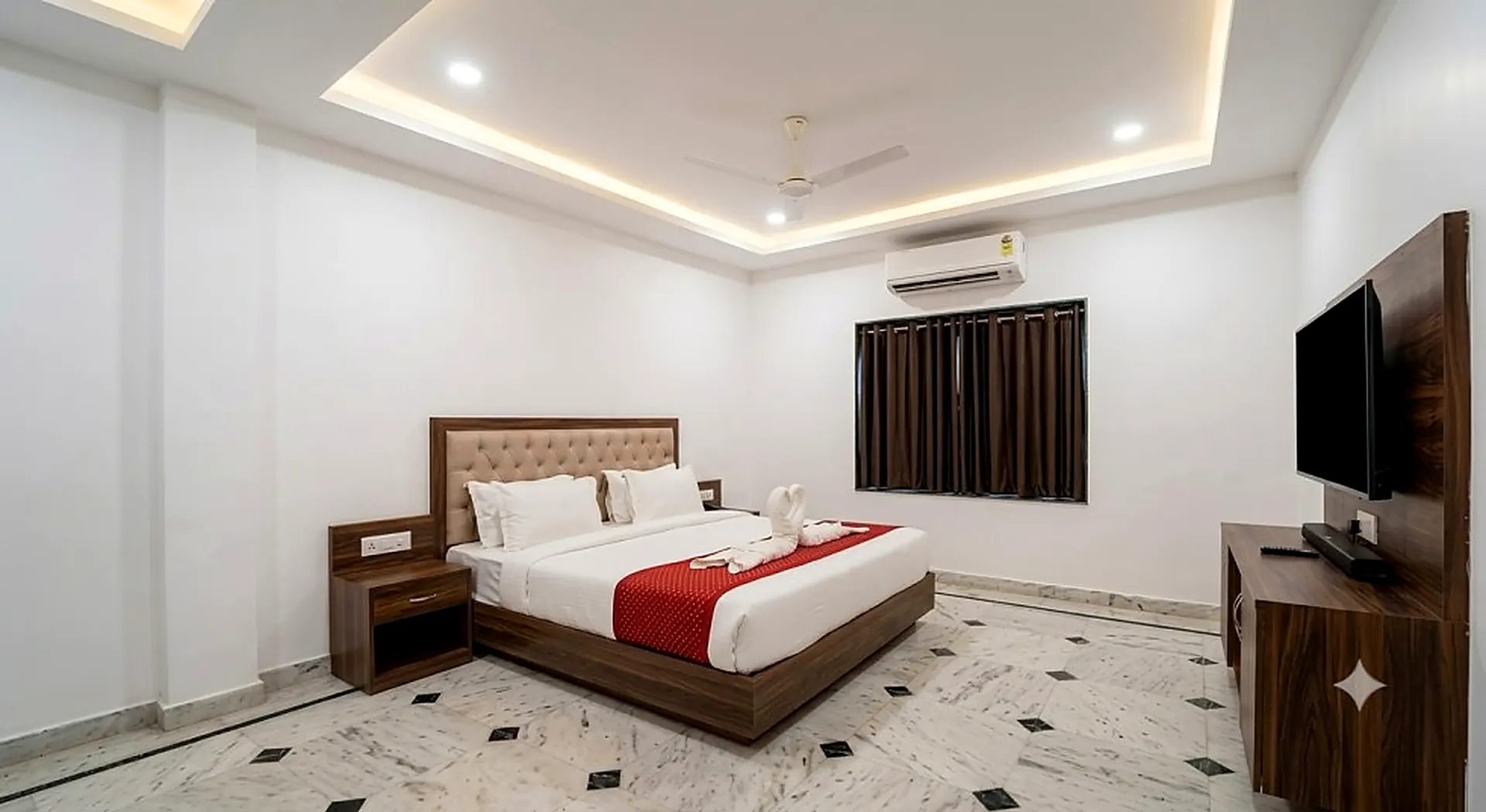 Luxury AC Room